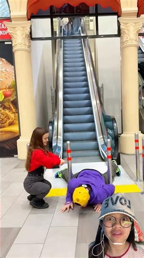 INVISIBLE STRING THEORY⁉️🫥🧵