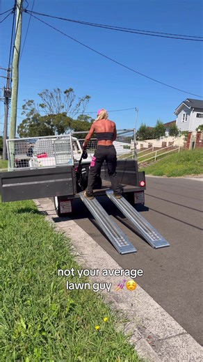 I’m just girl ☺️ #tradiechick #dayinmylife #honda #womenintrades #tradielife