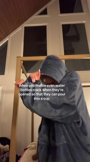 don’t let a crack in your testimony stop your overflow 🤭!!! #fyp #christiantiktok #christianhumor #foryou