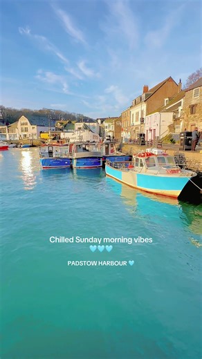 Experience Chilled Sunday Vibes at Padstow Harbour