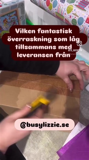 Tack busylizzie.se ! Så otroligt fint av er att skicka så fantastiska saker till julklappsinsamlingen #gåvogranen ♥️ #angeltree #givingtree #julklappsinsamling #julklapp