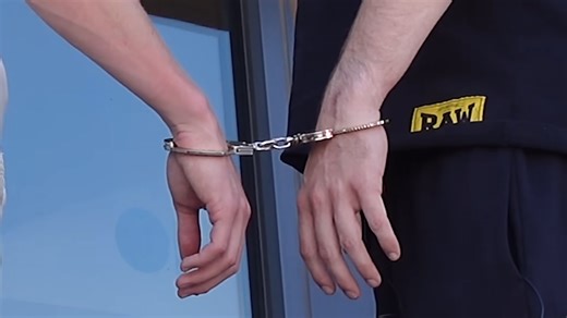 Man handcuffs himself to his best friend for 24 hours