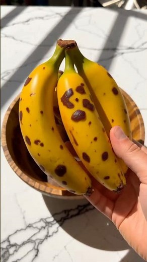 Stop Bananas From Turning Brown with This Hack!
