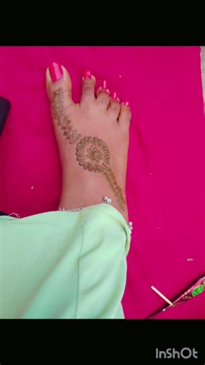 Easy foot mehndi designs for beginners ll simple mehndi hack😱#mehndi#hennadesign #viralshort #shorts