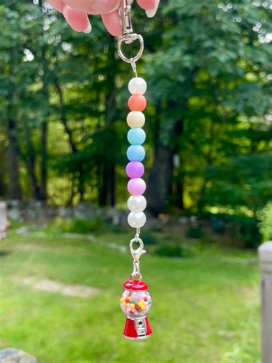 Beaded Gumball Machine Keychain - Etsy