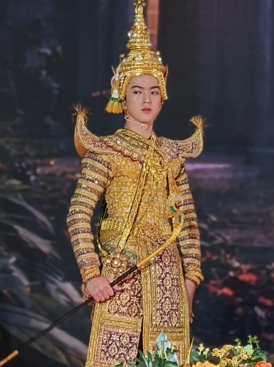 การแสดงโขนเด็กพระมารดาและบีบอส