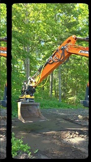 Town of Sutton Demos the DEVELON DX100W-7 in Dracut