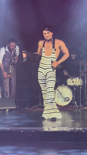 Experience Live Jazz and Burlesque in Melbourne