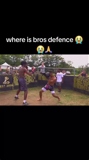 Intense 30-Second Street Boxing Match Highlights