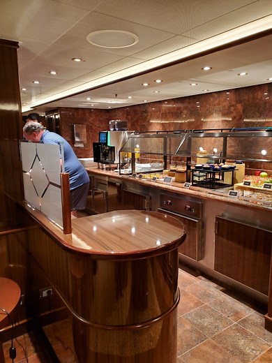 Concierge Lounge on Sky Princess