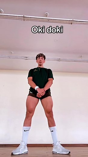 Aprende la coreografía de Oki Doki con Karol G