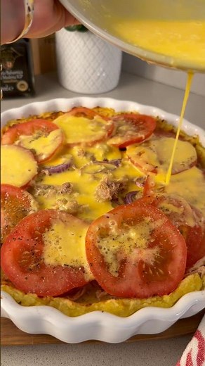 Torta salata senza pasta 😍 La nuova versione della torta salata che conquista tutti! #cucinafacile
