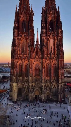 Cologne Cathedral broke history