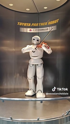 Veve Dancheldale on TikTok