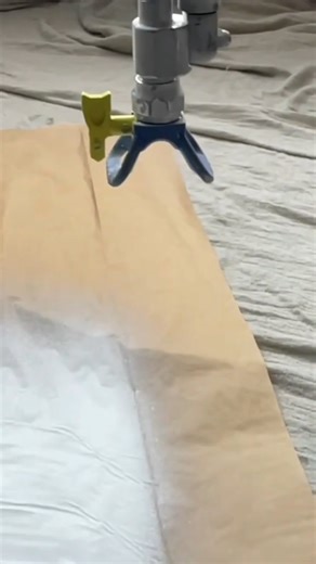 When should you use a Graco CleanShot in combination with a tip extension? Any time you want to eliminate spits and drips when spraying overhead or hard-to-reach areas. Attach a Graco CleanShot™ valve to the end of your extension. ✔️ Instantly shuts off fluid right at the tip ✔️ Eliminates spits and drips ✔️ Rotates 360° so you always spray perpendicular to the surface ✔️ Fits any Graco tip extension 🎥: painthq | Graco Contractor Equipment - EMEA