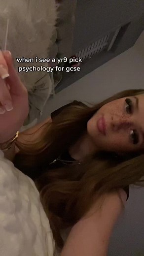 mill (@xmillieangelax)’s video of Psychology Studies