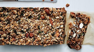 These Are the Best Homemade Granola Bars I’ve Ever Had