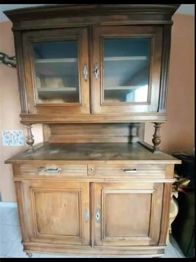 Relooking Meuble : Comment Upcycler un Vaisselier Ancien en Patine Formica Concrete