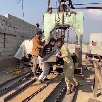 Restoring the Unfixable Rusted Truck Frame!