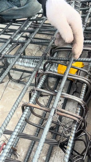 Tie Rebar of Bursting Beam #construction #building #civilengineering #concrete #machinery #rebar