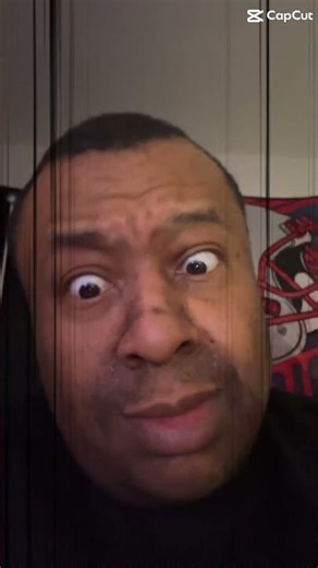 That cat sinks so bad the mouse died that funny 😆