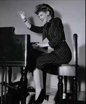 Ethel Smith Plays the Hammond Organ - Alla en el Rancho Grande