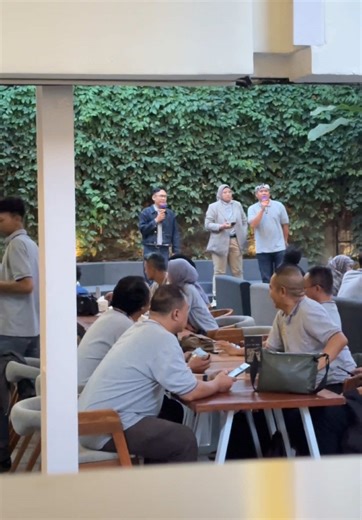 Laneo Cafe (@laneo.cafe)’s videos with No Broke Boys - Disco Lines & Tinashe