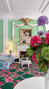 A Tour of The Greenbrier 🌲 After years of enjoying a fall getaway at this iconic resort, we thought a proper tour was in order! Say hello to “America’s Resort.” @the_greenbrier is situated on 11,000 acres in the Allegheny Mountains of West Virginia. Boasting 710 rooms spread amongst the main resort and its cottages and private homes, The Greenbrier is a sight to behold. Plus, this awe-inspiring destination was made even more famous thanks to @dorothydraperco’s meticulous eye. The patterns, prin