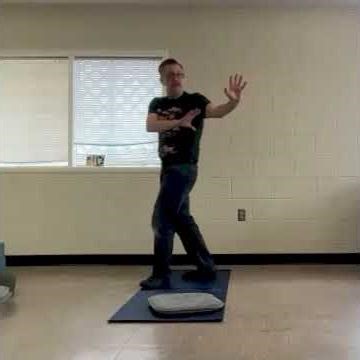 Bagua Circle Walking for Flexible Spine & Relaxed Stretching