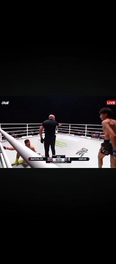 Superlek vs Nabil: A Muay Thai Showdown