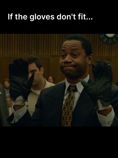 The most famous glove fitting in history #AmericanCrimeStory | oj simpson