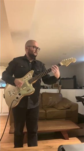 The best fuzz - Behringer Super Fuzz SF300