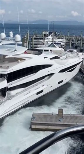 Sunseeker 131 Crashes Into Marina – Million-Dollar Damage!