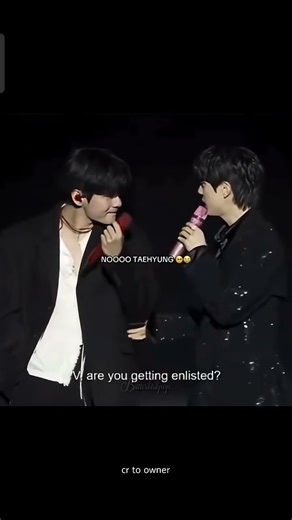 Taehyung crying on the backstage 😭