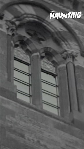 The Haunting 1963 AI-4K - Eleanor Swoons for Hill House (Vertical Resolution)