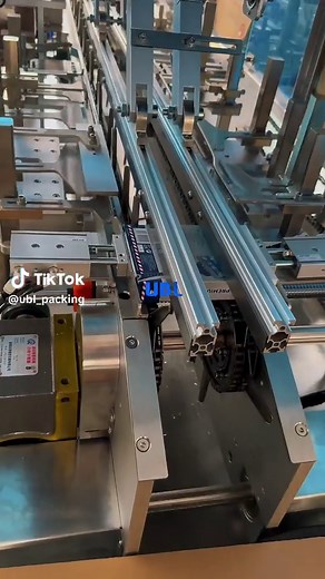 Even earphone boxes can be packaged using a box-packing machine, which is faster than manual packaging!#packingmachine #cartoningmachine #cartoning #razor