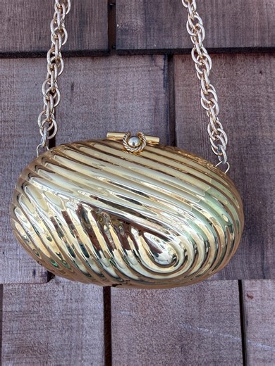 80s Gold Metal Clam Shell Purse | Sculptural Statement Clutch - Etsy