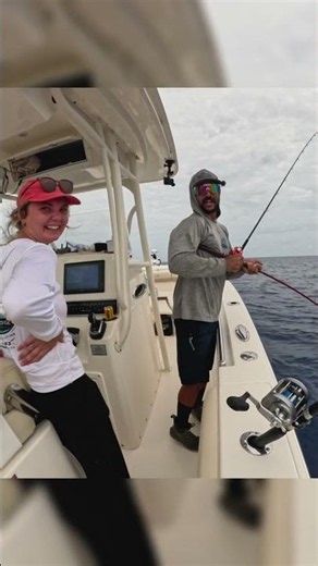 Monster Red Snapper caught offshore! 🎣 #SaltwaterFishing #FishingLife #Shorts