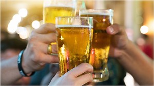 There's A Crispy Light Beer Everyone Should Try | REVIEW
