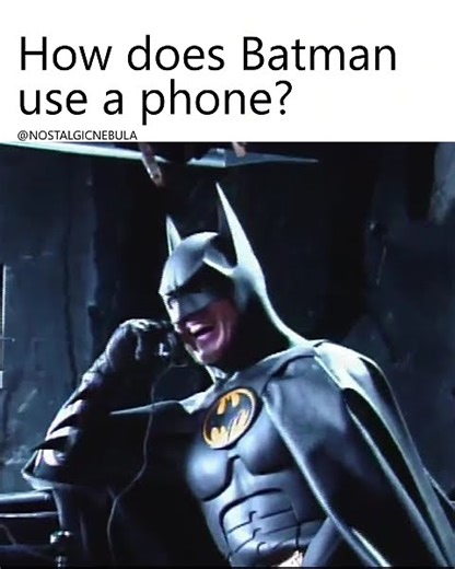 How Does Batman Use A Phone ? Batman Returns