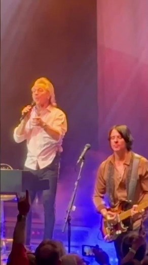 Styx sings COME SAIL AWAY in 2026 #classicrock #concert #livemusic #livesinging