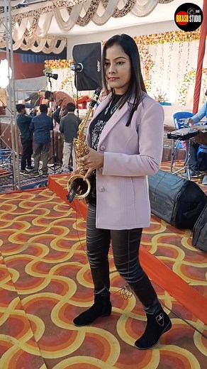 Khaike Paan Banaras Wala || Saxophone Queen Lipika || Bikash Studio | Bikash Studio Live