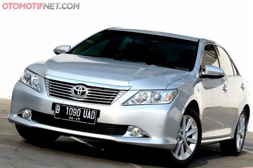 Segini Performa dan Konsumsi BBM Toyota Camry XV40 2.400 dan 3.500 cc - Otoseken