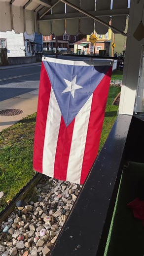 Street⛓️Hooker🪝 (@streetlegalhooker)’s videos with sonido original - Coqui urbano