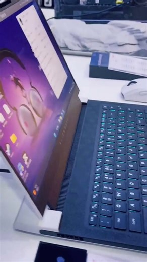 外星人（Alienware）AW725H 蓝牙无线游戏电竞耳机适配三角洲行动头戴式耳麦三模连接智能降噪长续航【京东独家】 白色