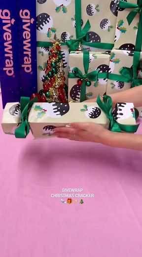 385K views · 4.6K reactions | How to Wrap Christmas Gifts Beautifully | Mayrise Life | Facebook