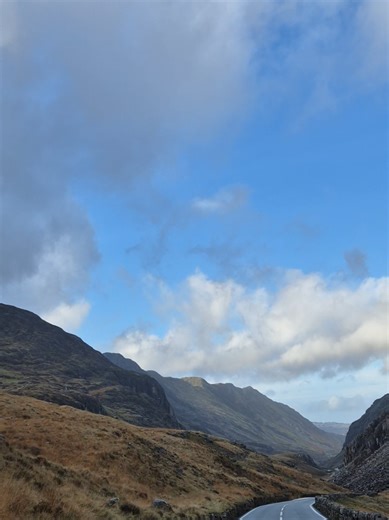 Exploring the Beauty of Snowdonia: Llanberis Path