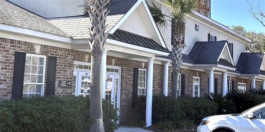 Embryo mix-up: Ga. mom sues after giving birth to wrong baby