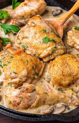 Chicken Fricassee😍RECIPE: https://www.sipandfeast.com/chicken-fricassee/ | Sip and Feast