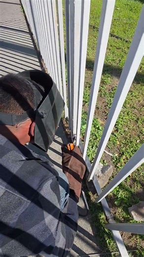 Best option fence for Malibu California